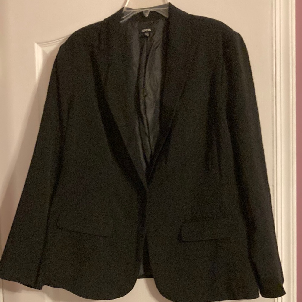 Jacket - Picture 1 of 4